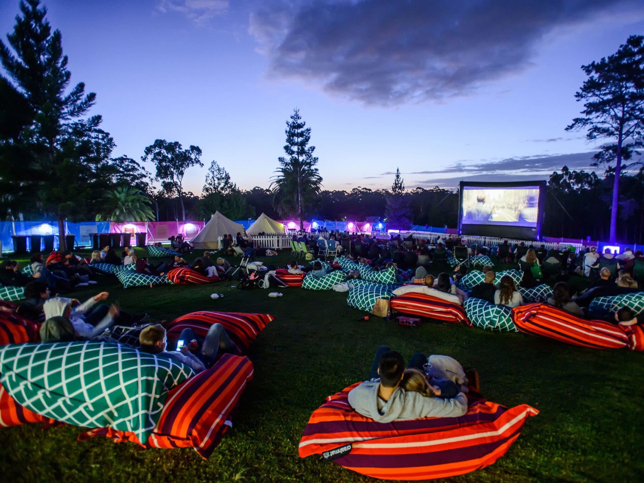 Outdoor cinema at dus